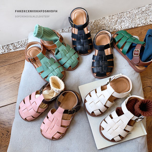 Sandales d'été coréennes colorées pour enfants, sandales de plage ajourées, sandales à semelles souples pour enfants - Product Image 1