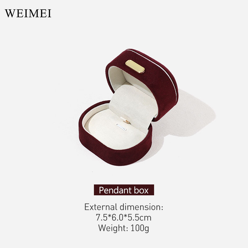 กล่องแหวน/สร้อยคอสีแดงเข้ม