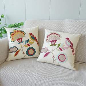 Funda de Almohada de Lona Bordada Rústica Clásica de Lujo con Diseño de Plantas y Aves, Cierre de Cremallera, Personalizable para Sala de Estar o Sofá - Product Image 1
