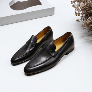 รองเท้าหนังวัวแท้ทรง Loafer สไตล์เรโทรเรียบง่ายสำหรับผู้ชาย รุ่นใหม่ เหมาะสำหรับใส่ทำงานหรือในงานแต่งงาน - Product Image 4