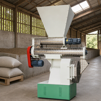 Machine automatique de fabrication de granulés d'aliments pour animaux à faible consommation d'énergie pour fermes de moyenne taille