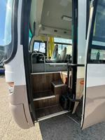 Bus touristique de luxe d'occasion à 32 places, conduite à gauche, moteur diesel Euro 3, boîte manuelle, personnalisable, moteur arrière, bus urbains à vendre