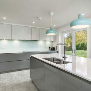 Armoires de cuisine modulaires personnalisées modernes, couleur unie, finition brillante sans peinture, pour appartement - Product Image 2