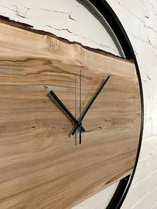 Horloge murale ronde en bois rustique - Product Image 3