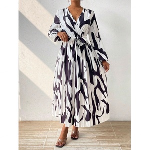 Robes personnalisées de haute qualité pour femmes, imprimées de fleurs, 100% polyester, printemps été, vacances, décontractées, manches longues, col en V, pressées - Product Image 3