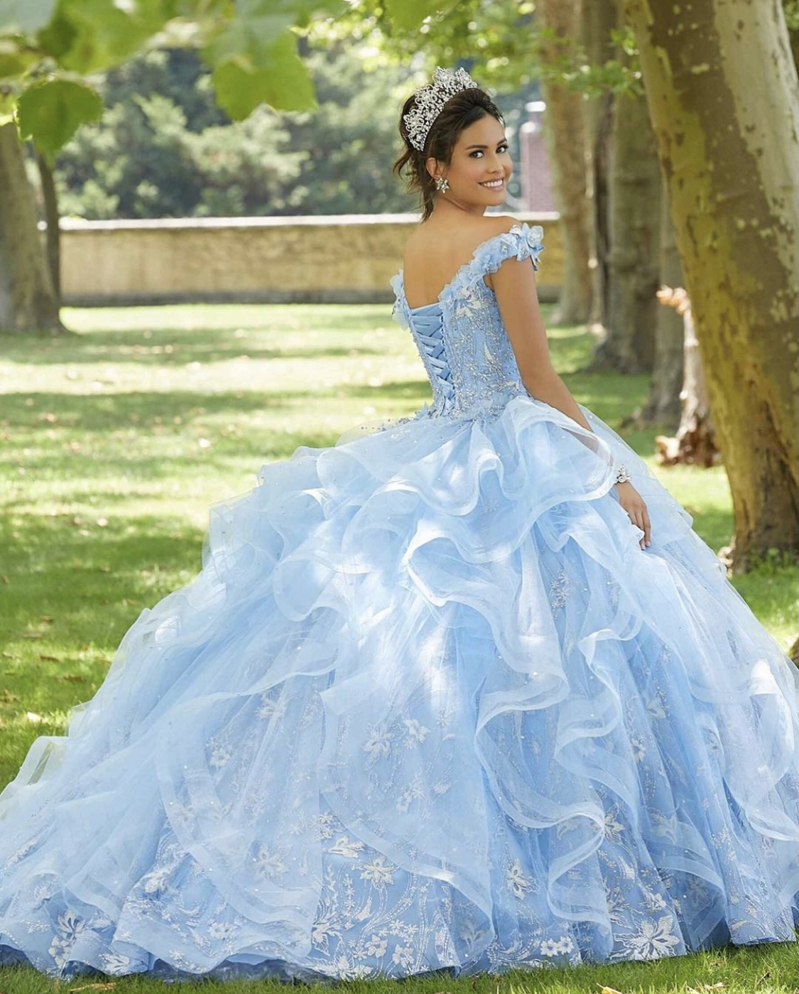 QD1521 Light Sky Blue Sweet 16 Quinceanera Dress 2022 Off Shoulder Appliques Sequins Flowers Princess Party Gown Vestidos De 15