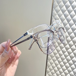 K52296 Gafas de Hombre con Montura Rectangular Media, Lentes Acrílicas Transparentes, Estilo Casual Retro, Tamaño Pequeño - Product Image 1