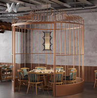 Cloison de séparation OEM d'usine, design cage à oiseaux sur mesure, en acier inoxydable découpé au laser, pour restaurant, café, bar, espace de restauration