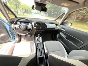 2021 혼다 재즈 1.5L CVT 스포츠 프로-i-VTEC 엔진 무겐 바디킷 컴팩트 해치백 (피트) 좌핸들 R16 타이어 다크 패브릭 - Product Image 4