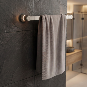 Barra de Toallas de 24 Pulgadas para Baño de Autocaravana, Montaje Seguro en Pared, Accesorio para Remolque, Compacta y Ahorra Espacio - Product Image 1