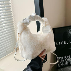 Mochila de Peluche con Diseño de Osito de Peluche para Niñas, Nueva Moda Otoño Invierno, Bolso Bandolera Pequeño con Cadena y Cremallera, Estilo Fresco y Dulce - Product Image 6