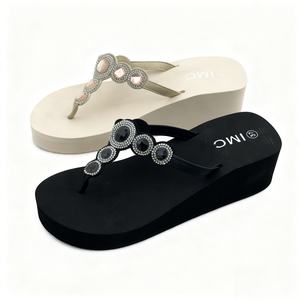 รองเท้าแตะรัดส้นประดับคริสตัลหรูหราสำหรับฤดูร้อน รองเท้าส้นเตารีดแฟชั่นประดับเพชร พื้นหนา รองรับ OEM ODM - Product Image 2