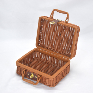 Hot Bán Cổ Điển Dệt Dã Ngoại Giỏ Stackable Mềm Hình Chữ Nhật Dệt Lưu Trữ Nhựa Mây Vali Với Nắp Giỏ Quà Tặng - Product Image 5