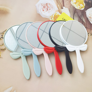 Bán Buôn Mỹ Phẩm Trang Điểm Gương Cầm Tay Với Tay Cầm Tay Nhựa Nhỏ Gương Túi Duy Nhất Hai Mặt Logo Riêng Gương - Product Image 3