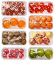Hoog rendement automatische PVC clingfilm verpakkingsmachine voor supermarkt punnet trays, geschikt voor voedsel, vlees, champignons, fruit en groenten