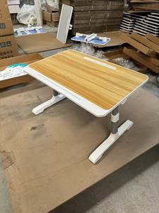 可调节高度的便携式笔记本电脑，带多功能折叠桌，可升降和折叠 - Product Image 4