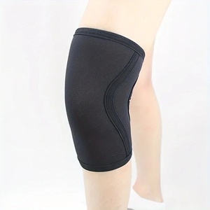 Genouillères de compression en néoprène 7 mm pour hommes et femmes, protection des <span class=keywords><strong>genoux</strong></span> pour la gym, le <span class=keywords><strong>CrossFit</strong></span> et l'haltérophilie - Product Image 6