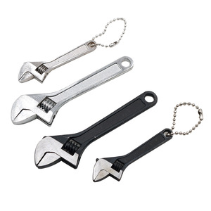 Outils de réparation <span class=keywords><strong>Clé</strong></span> à <span class=keywords><strong>molette</strong></span> Porte-clés Portable 6,5 cm <span class=keywords><strong>Clé</strong></span> à <span class=keywords><strong>molette</strong></span> miniature réglable - Product Image 1