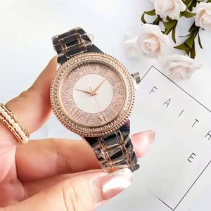 Reloj de Mujer en Dos Tonos, Dorado y Plateado, con Bisel Completamente Adornado con Piedras de Imitación, Esfera con Diseño de Rayos de Sol, Números Romanos, Brazalete de Metal, Reloj de Pulsera de Lujo Brillante para Dama - Product Image 5