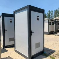 Cabine sanitaire extérieure de haute qualité en structure acier avec toilettes, lavabo et ventilateur extracteur pour zone de service routière