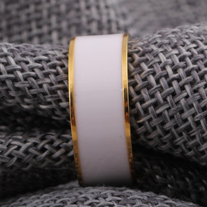 Anillo de Acero Inoxidable de 8MM, Oro de 18K, Resina Epoxi Blanca, Joyería de Moda Unisex de Acero Titanio, Regalo - Product Image 3