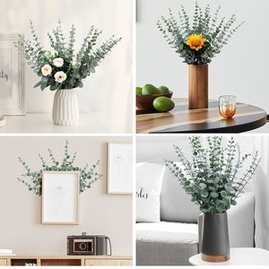 Bouquet d'eucalyptus artificiel Fuyuji 50cm, plante verte en plastique pour décoration intérieure et arrangements floraux - Product Image 4