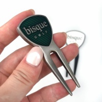 Vente en gros de fourchettes à divot magnétiques personnalisées avec marqueur de balle, outil à divot de forme unique, cadeau promotionnel de golf personnalisé