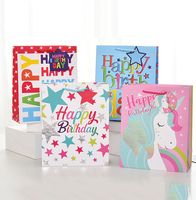 Sacs cadeaux d'anniversaire personnalisés en gros, motif licorne, estampage à chaud, papier kraft, poignée Flexiloop, carte blanche, commandes personnalisées