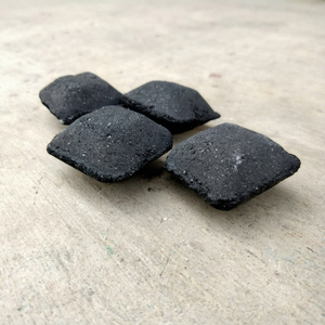 Charbon de bois en briquettes en forme d'oreiller en coque de noix de coco Coal King 2026, emballage personnalisé tendance, étiquetage privé, pour la restauration et les barbecues - Product Image 1