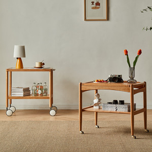 Table basse en bois massif, chariot mobile en bois de cerisier avec roulettes, table d'appoint de style nordique pour petit appartement - Product Image 1