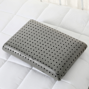 Almohada de Espuma Viscoelástica Ventilada Súper Suave con Carbón Activado, Almohada de Soporte para el Cuello - Product Image 1