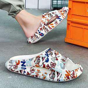 Sandales compensées imprimées style chinois, semelle épaisse 4.0, confortables, pour homme, été, extérieur - Product Image 1