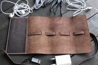 Achetez un porte-câble en cuir véritable fait à la main personnalisé, étui pour écouteurs en cuir, étui de voyage, sac de rangement pour câbles et écouteurs en cuir