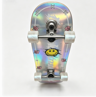 Planche de skateboard de 31 pouces pour le surf sur terre, en bois d'érable, roulements en céramique haute précision, technologie de moulage par gravité, impression personnalisée