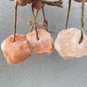 كتلة ملح الهيمالايا المنحوتة الطبيعية الأكثر مبيعًا للماشية والخيول والغزلان، متينة - Product Image 5