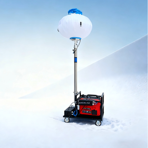 La tour d'éclairage génératrice peut être relevée et abaissée de 6 mètres et est équipée d'un luminaire sphérique de 1000 W. - Product Image 1