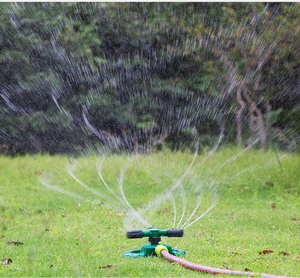 Aspersores de Jardín Rotatorios de Tres Brazos, Rociador de Agua Automático de 360 Grados, Sistema de Riego Rotatorio, Soporte para Halloween, Arroseur - Product Image 5