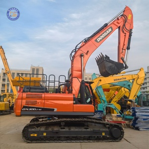 รถขุดตีนตะขาบ Doosan DX300LC มือสอง ขนาดกลาง 30 ตัน สภาพดีจากญี่ปุ่น ชั่วโมงการทำงานต่ำ เครื่องยนต์สมบูรณ์ - Product Image 1