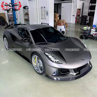 Kit carrosserie style V en carbone sec PU pour Lotus Emira : pare-chocs avant, jupes latérales, diffuseur arrière, aileron arrière, capot