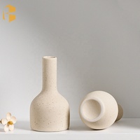100ml 200ml Vente en gros étiquette personnalisée Diffuseur d'huile de parfum d'arôme Désodorisant Bouteille de diffuseur de roseau en céramique de luxe