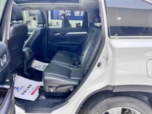 2017 pour <span class=keywords><strong>Toyota</strong></span> Highlander 2.0T 4WD Luxury Navigation Edition <span class=keywords><strong>7</strong></span> <span class=keywords><strong>places</strong></span> <span class=keywords><strong>voiture</strong></span> d'<span class=keywords><strong>occasion</strong></span> - Product Image 6