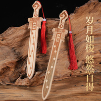 Pendentif en bois de pêche sculpté en cinabre, épée à sept étoiles, ornement de chambre, symbole de richesse et de bon augure, Feng Shui