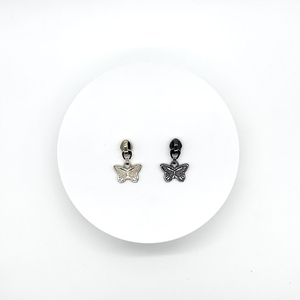 Deslizadores de Cremallera de Aleación de Zinc Sin Níquel al por Mayor para Bolsos y Prendas, Diseño de Mariposa 12145 - Product Image 1