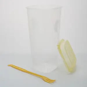 Wholesale custom transparent disposable takeaway plastic cups with lids for parties and picnics