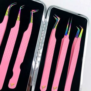 แหนบต่อขนตาปลายแหลมสูงทำจากสแตนเลสทนทานกำหนดเองได้อย่างยั่งยืนเครื่องมือความงามเคลือบผงสีรุ้งติดฉลากส่วนตัว - Product Image 3