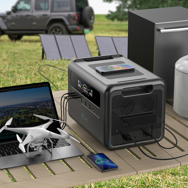 Top Sale Home Shared Generator 2000W Pure Sine Wave Multi Device Fast Charging Portable Solar Power Station with LCD Display