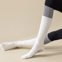 Chaussettes de compression à cinq orteils en gros, antidérapantes, respirantes, anti-odeurs, en polyester/coton, pour le yoga, le fitness, les sports de plein air et la danse