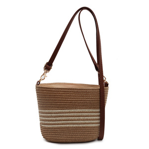 Sacs fourre-tout pour femmes en gros directement de l'usine, sacs seau, sacs messager à empiècements, sacs à bandoulière en paille tressée pour femmes - Product Image 5