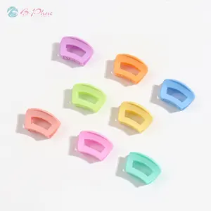 Kids Hair Accessories Small Hallow Out Clips Solid Color Matte Flower Claw Clips Set with Clear Box