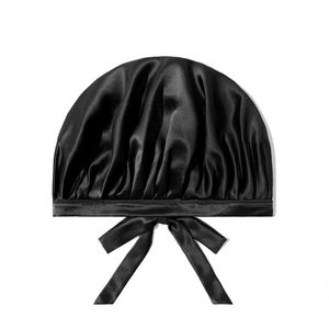 Set de regalo de seda de morera satinada para dormir: Funda de almohada, antifaz, almohada, decoración para el cabello y coleteros - Product Image 3